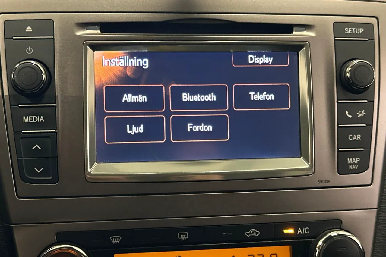Toyota Avensis bild 11