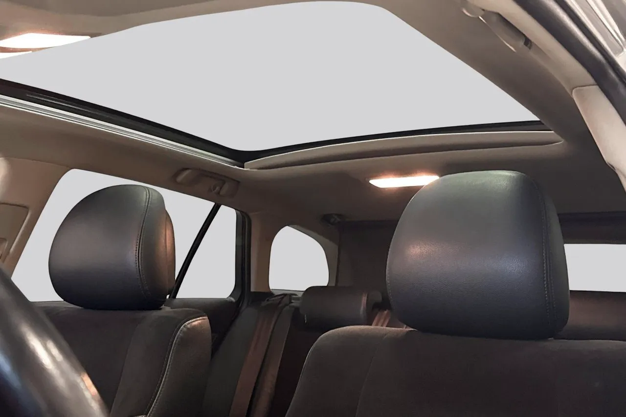 Toyota Avensis bild 19