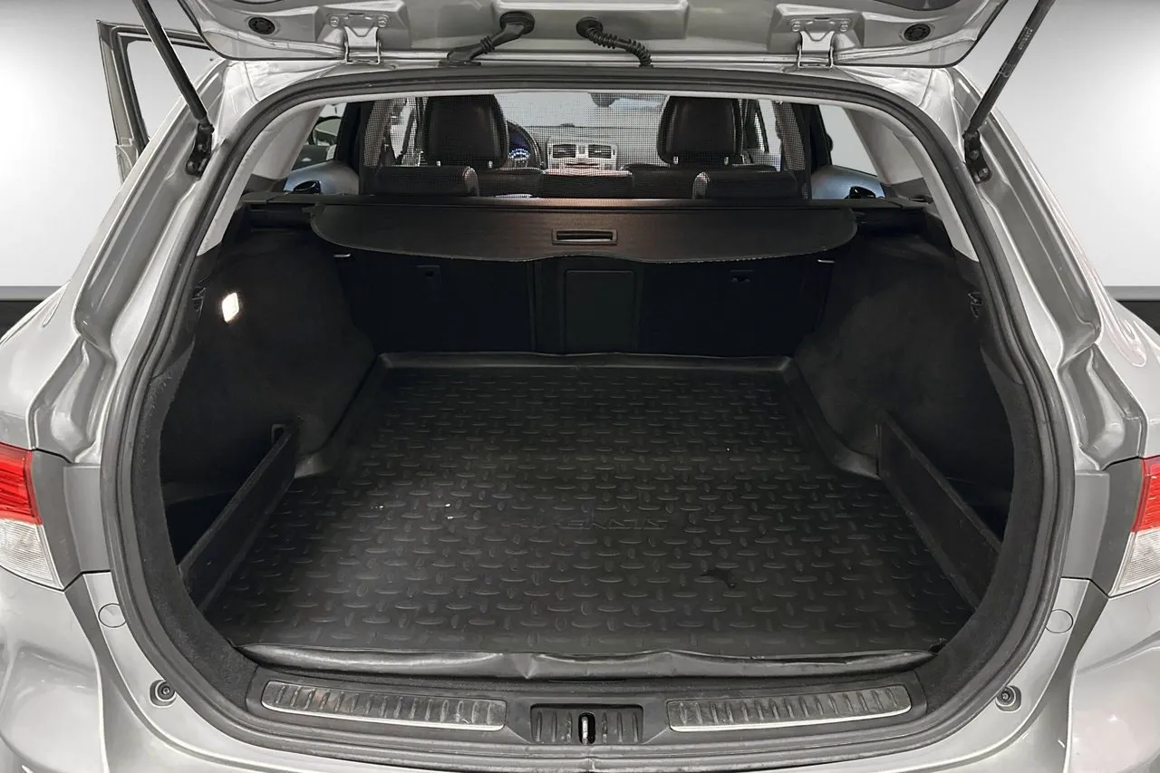 Toyota Avensis bild 14