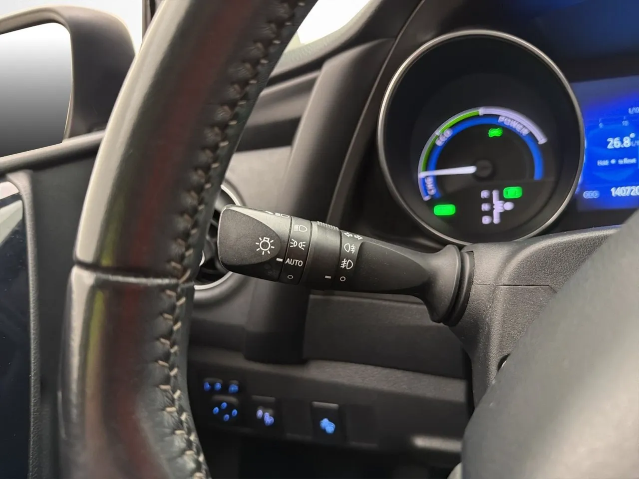 Toyota Auris bild 16