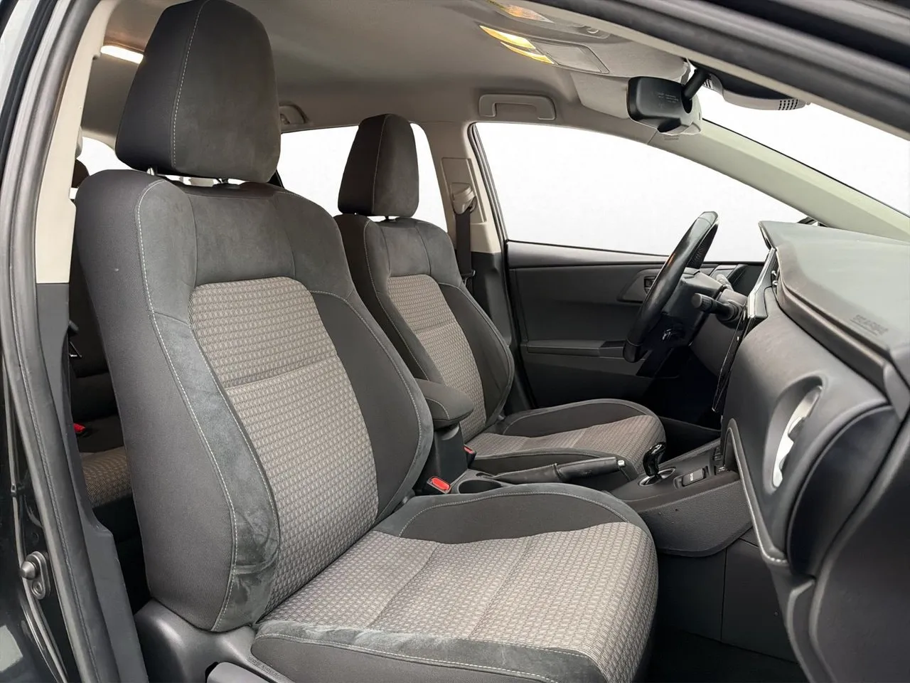Toyota Auris bild 12