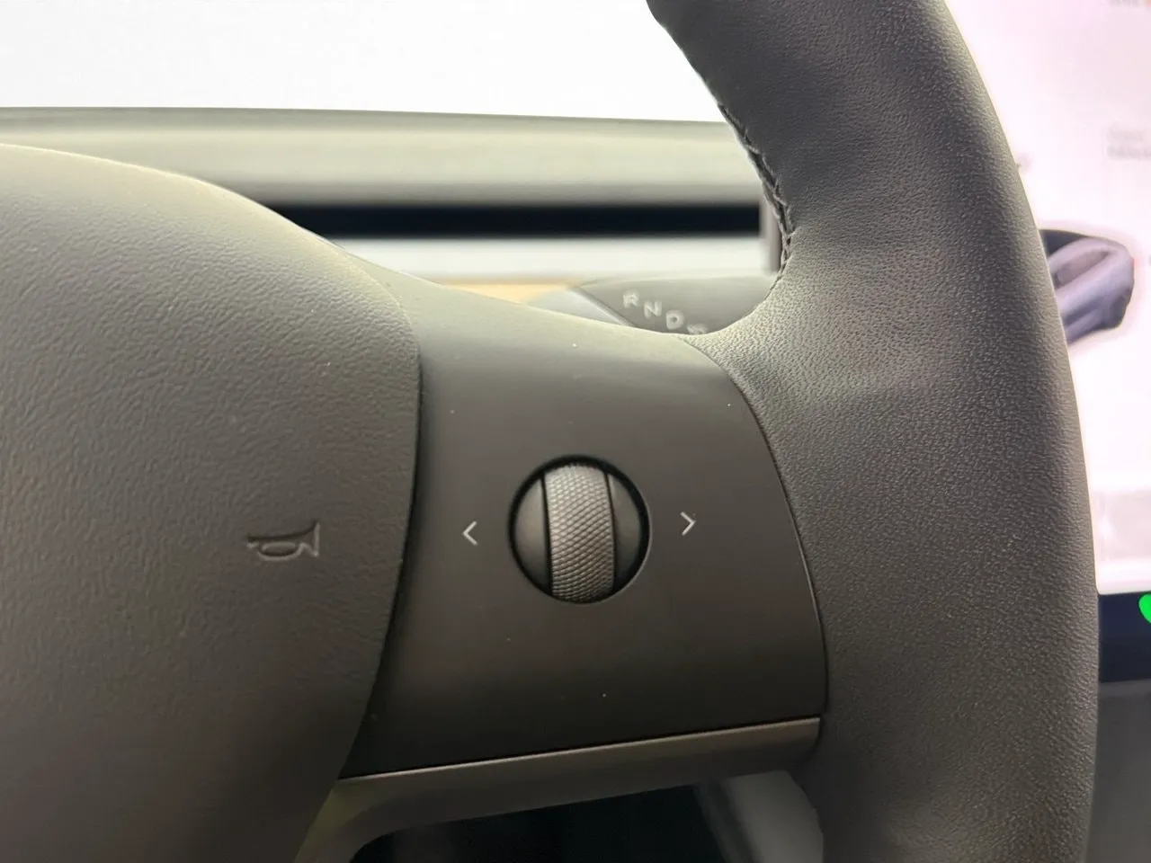Tesla Model 3 bild 21
