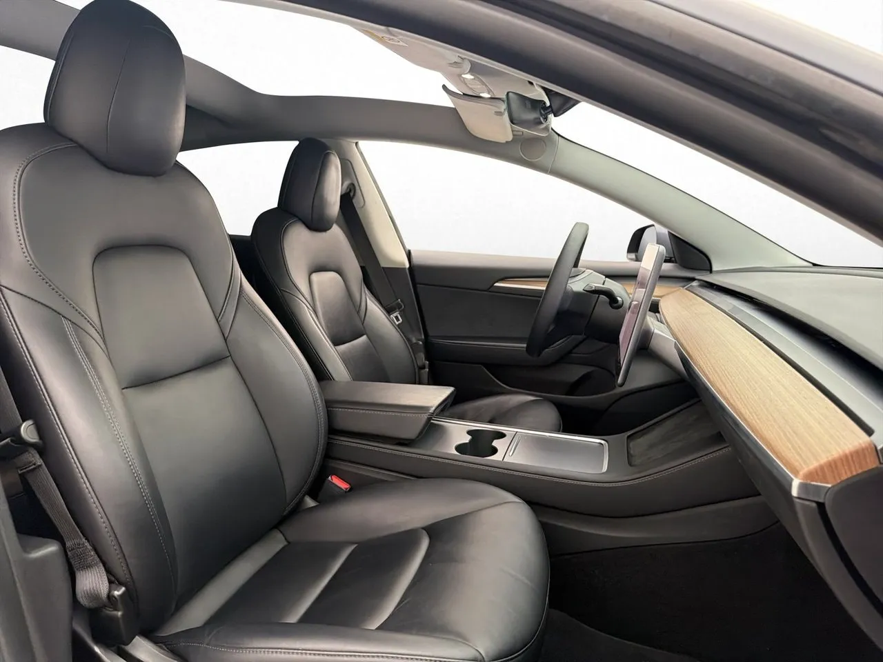 Tesla Model 3 bild 15