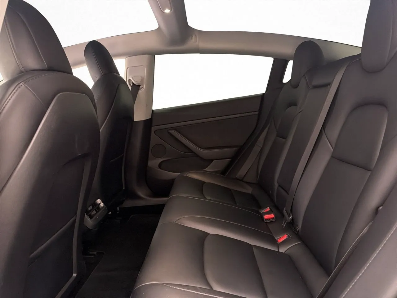 Tesla Model 3 bild 16