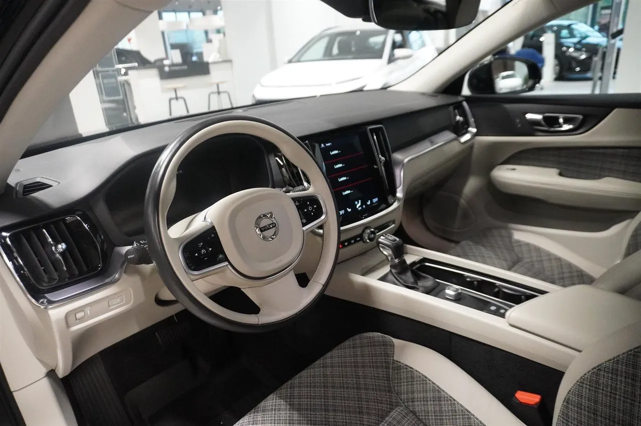 Volvo V60 bild 2