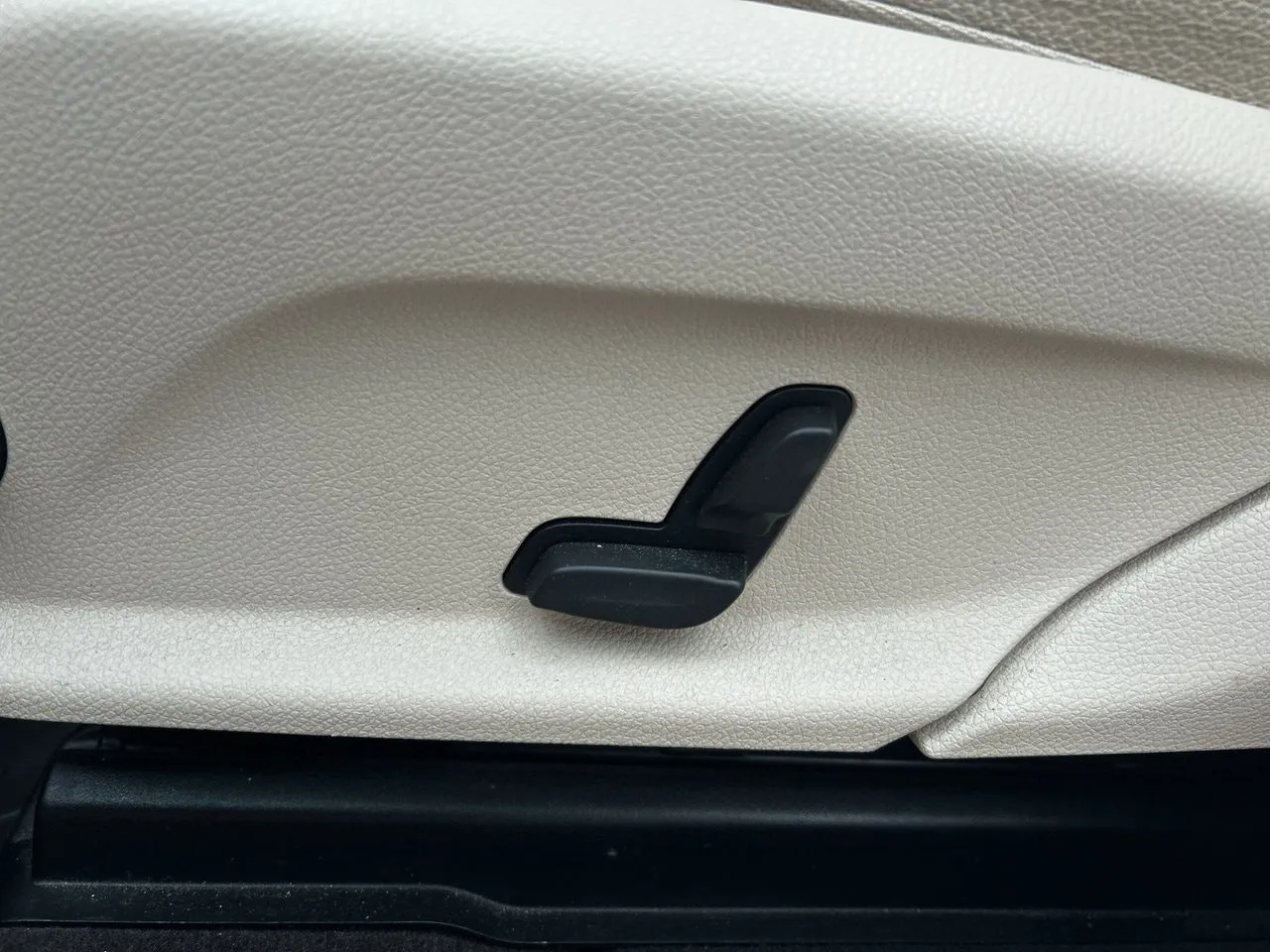 Mercedes GLC350 bild 19
