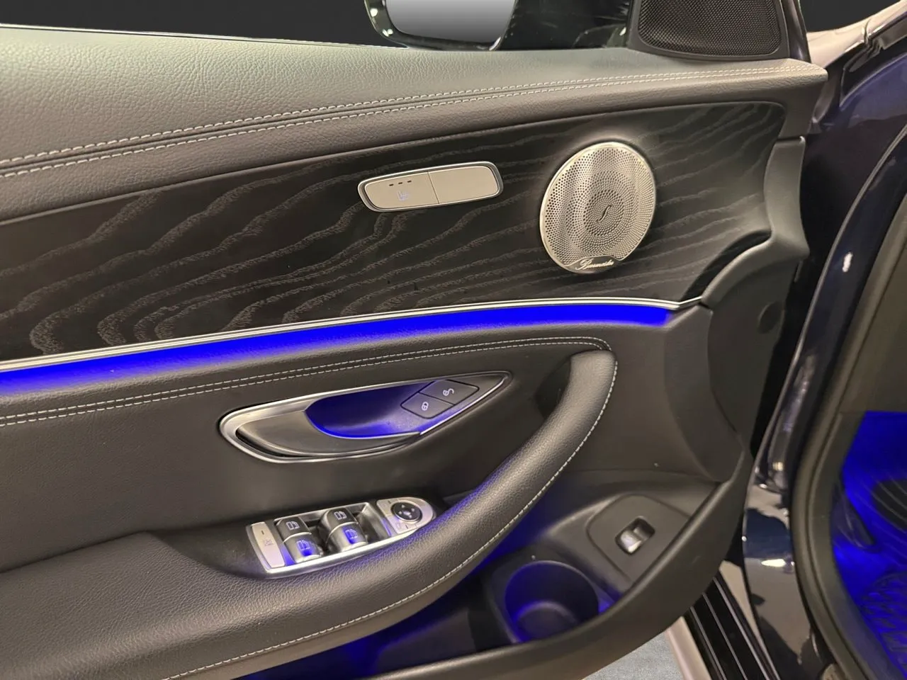Mercedes E300 bild 9