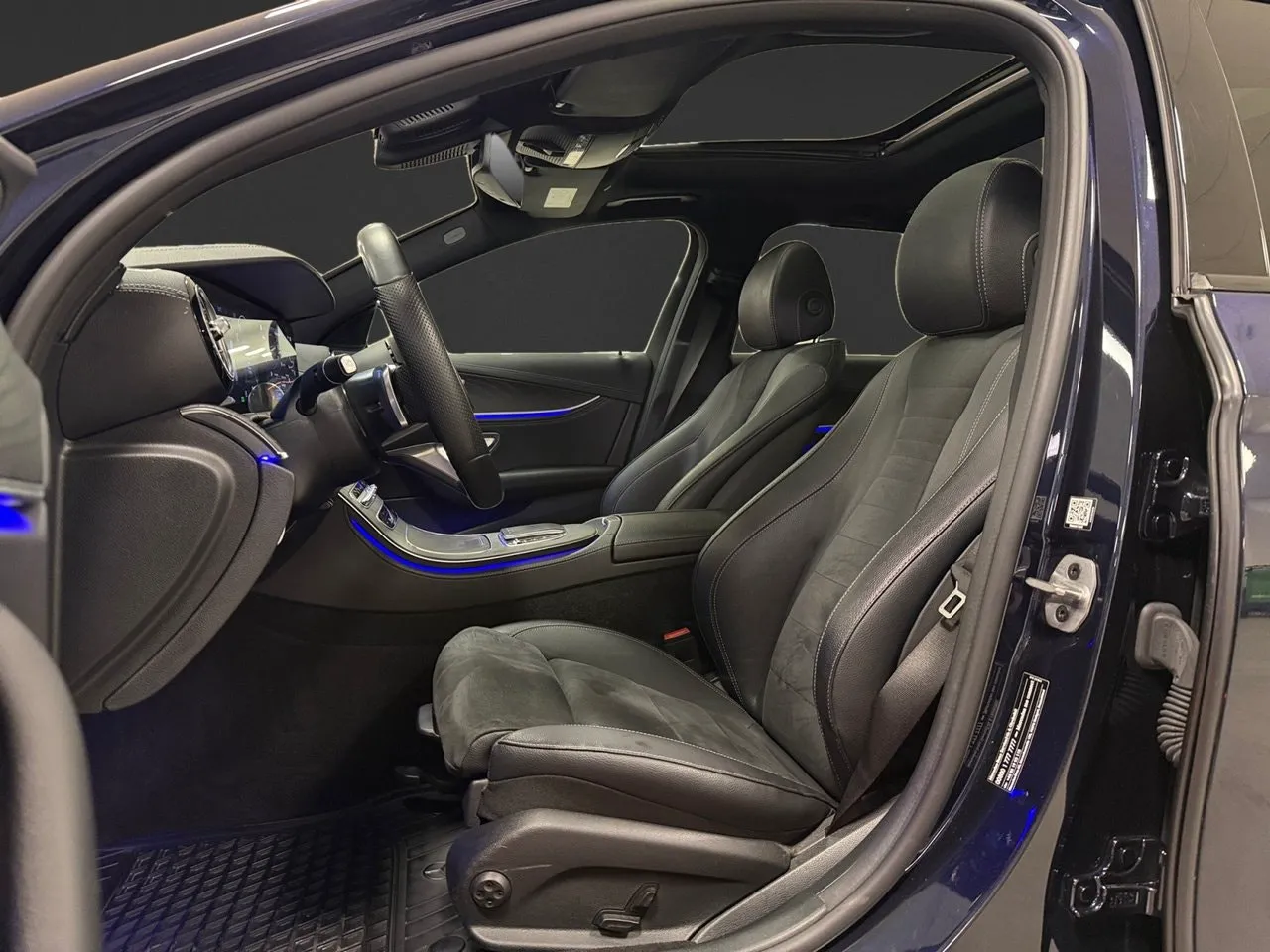 Mercedes E300 bild 8