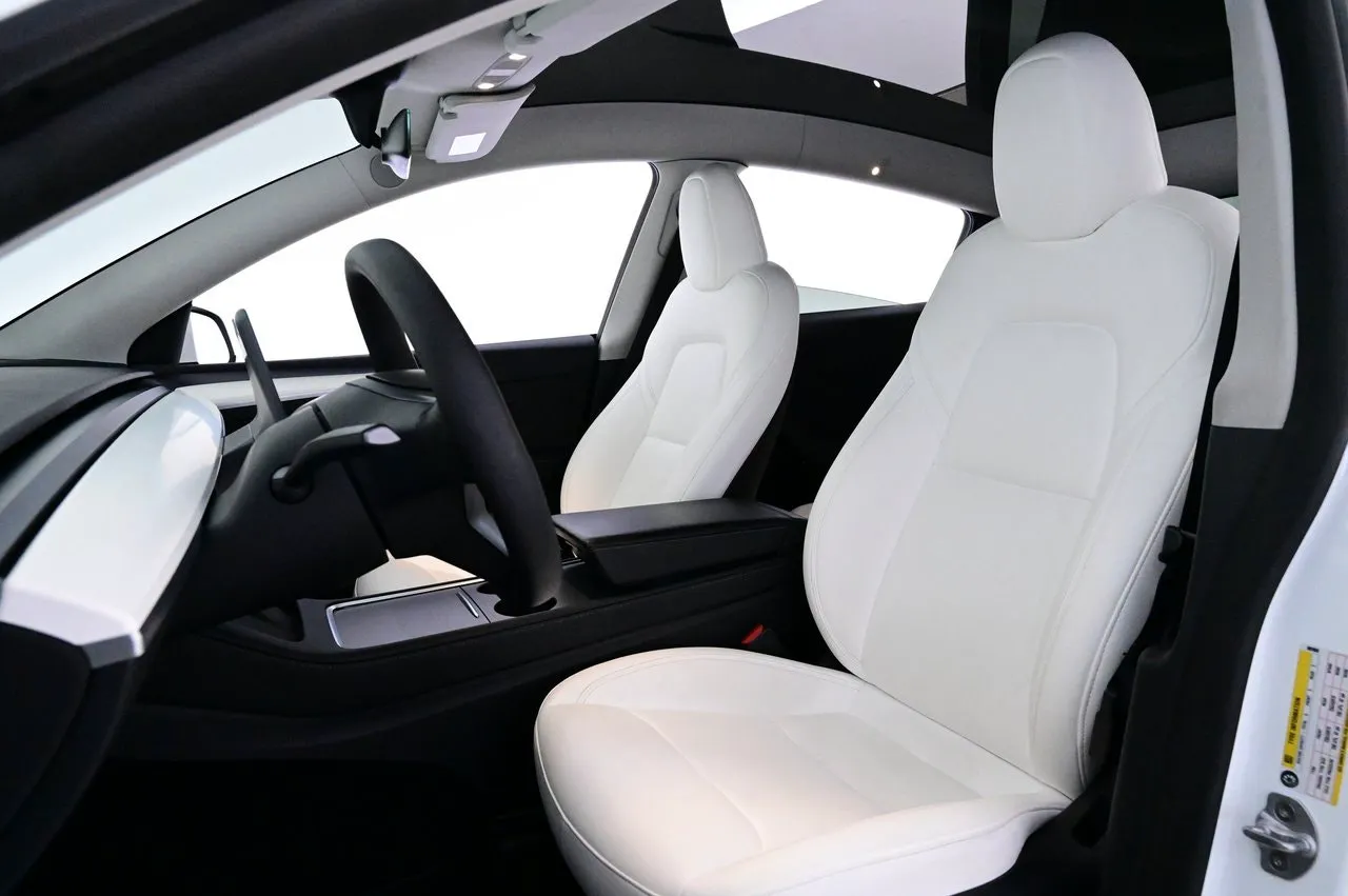 Tesla Model Y bild 9