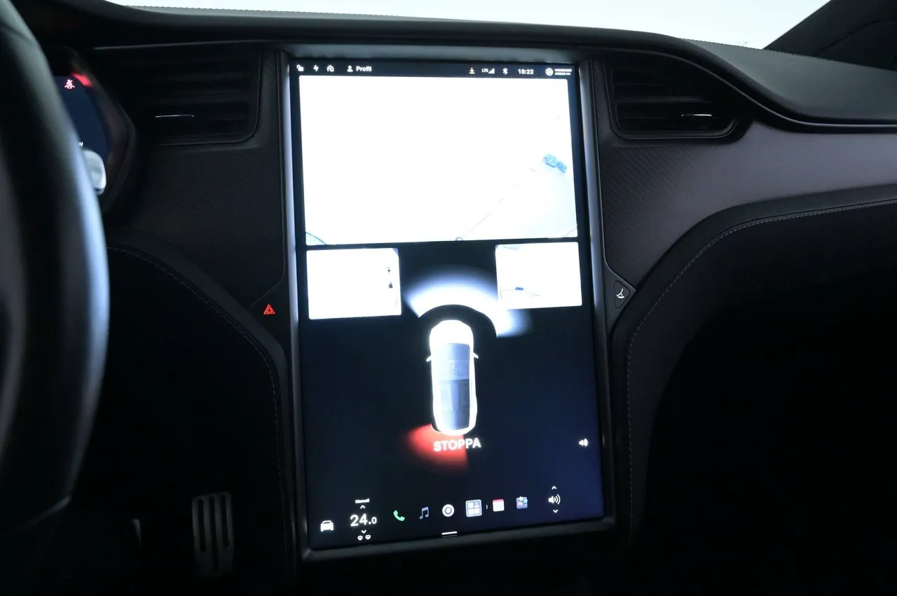 Tesla Model X bild 16