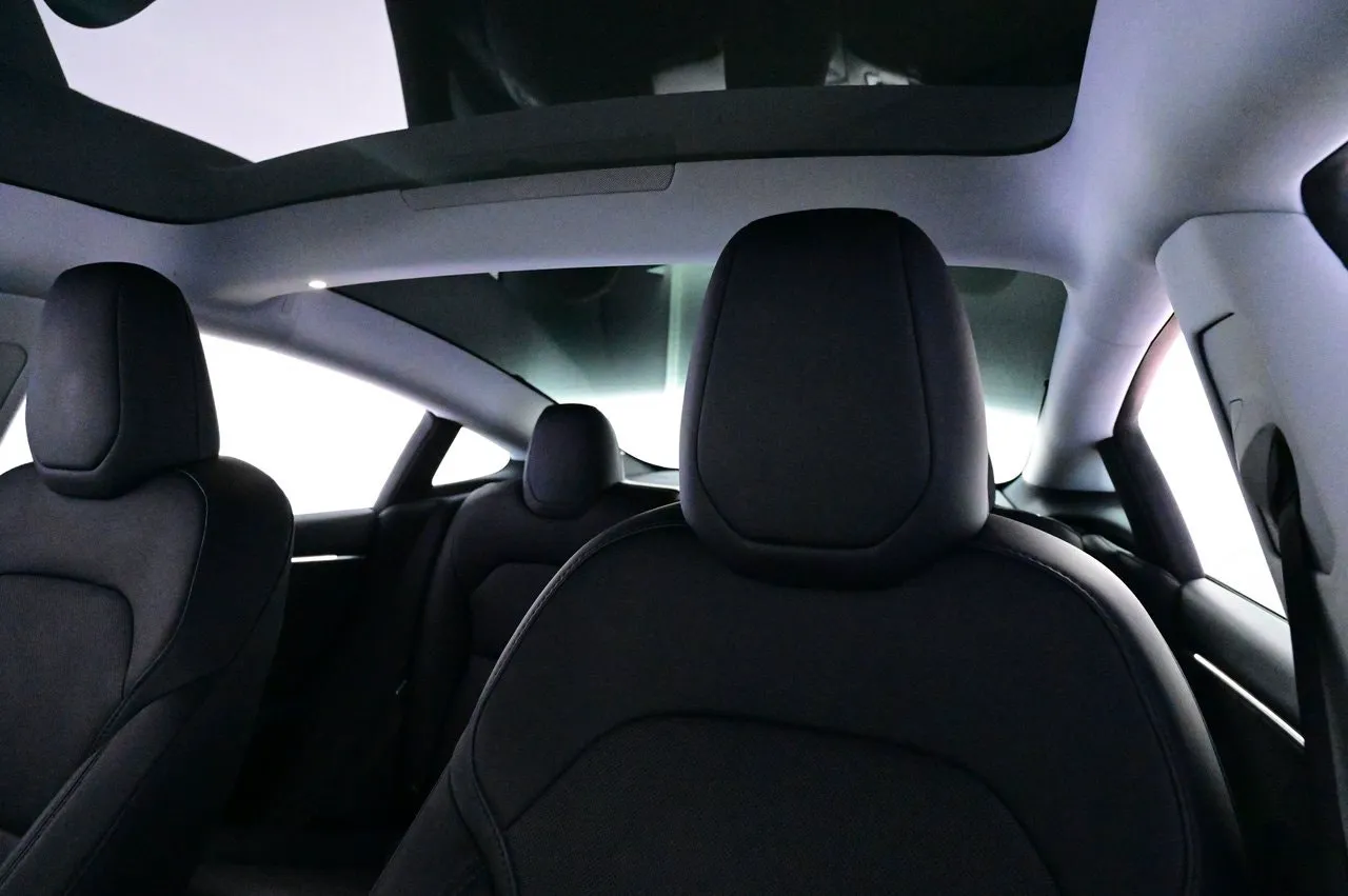 Tesla Model 3 bild 24
