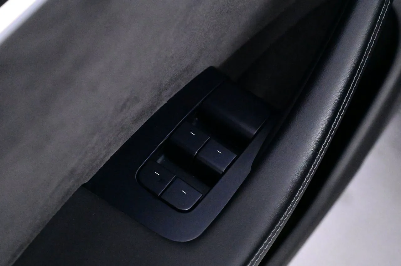 Tesla Model 3 bild 9