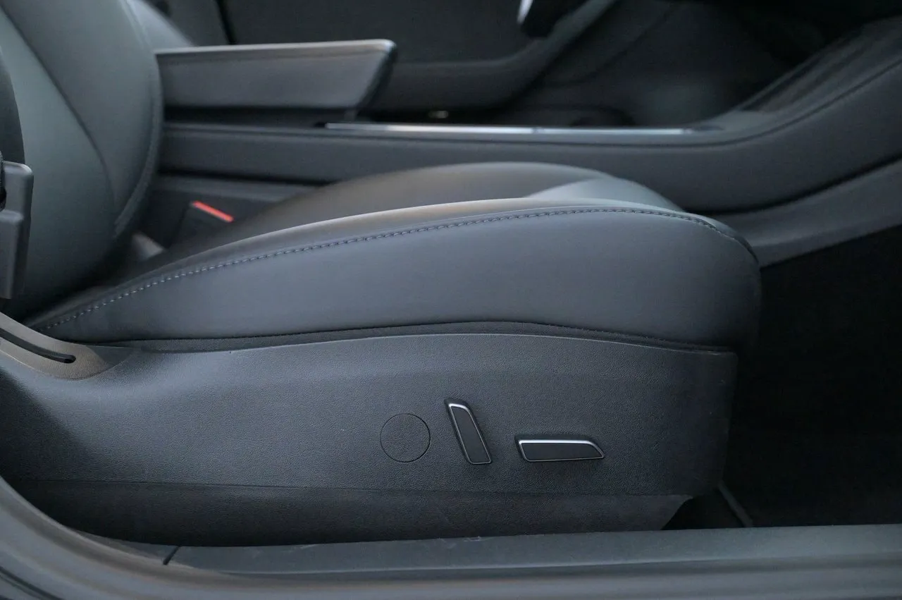 Tesla Model 3 bild 13