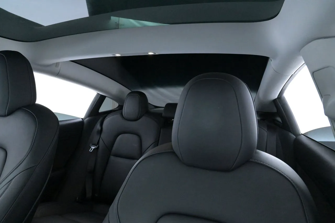 Tesla Model 3 bild 25