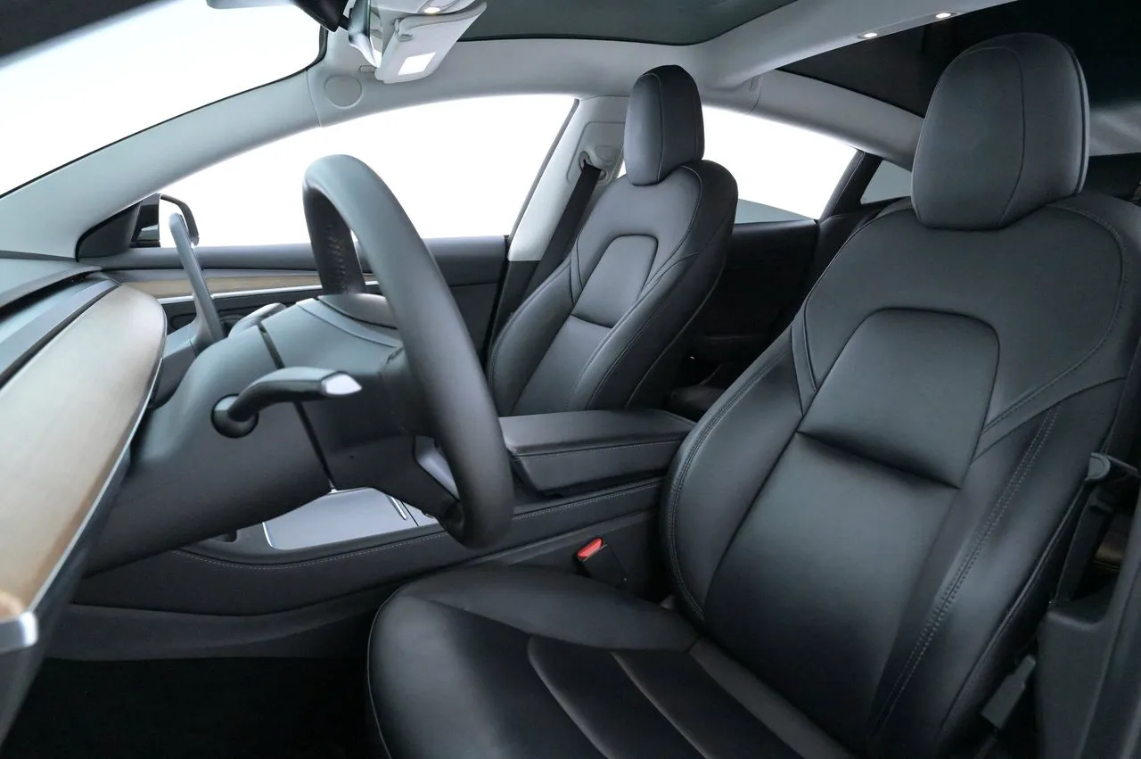 Tesla Model 3 bild 9