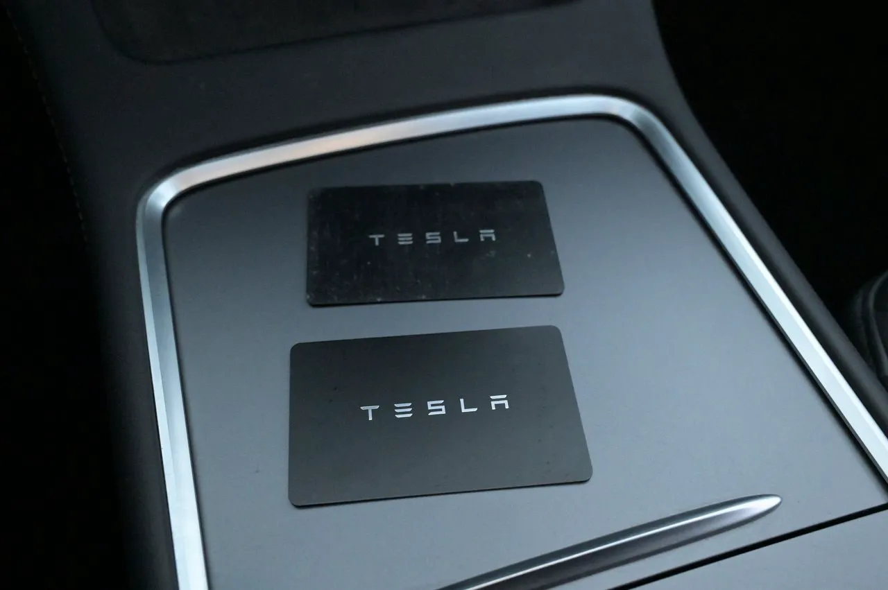Tesla Model 3 bild 24