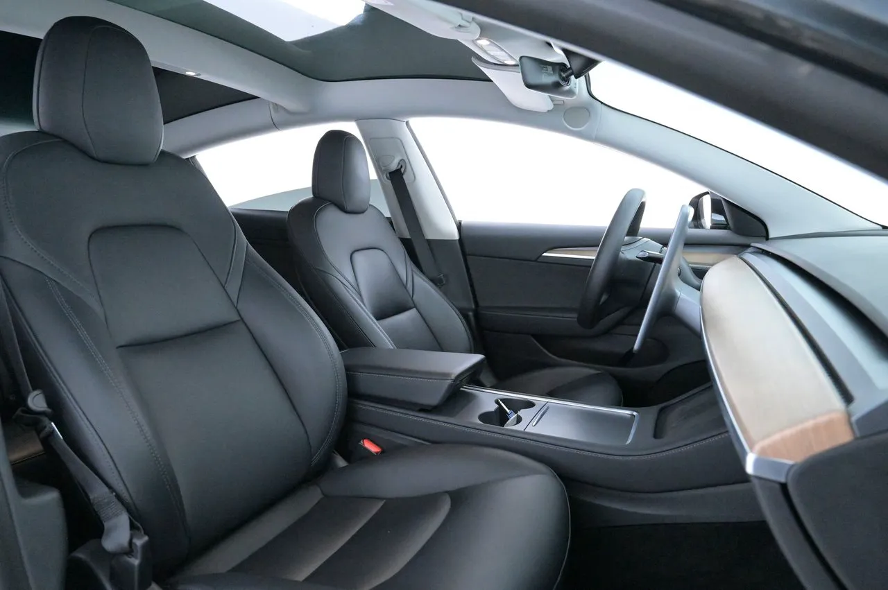Tesla Model 3 bild 12