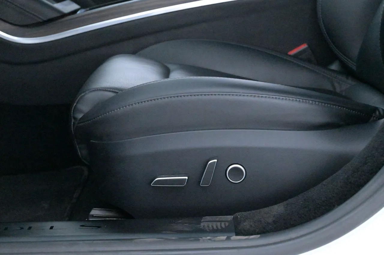 Tesla Model S bild 10