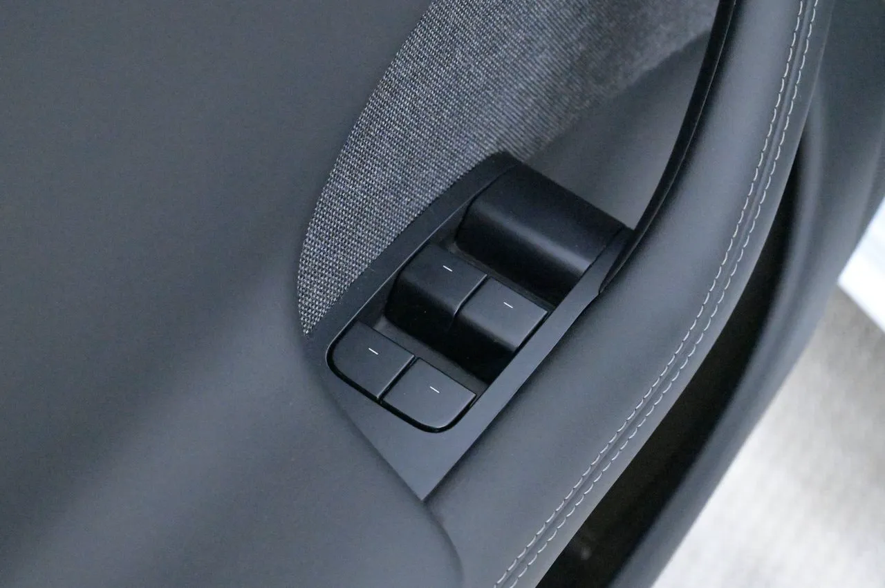 Tesla Model S bild 9