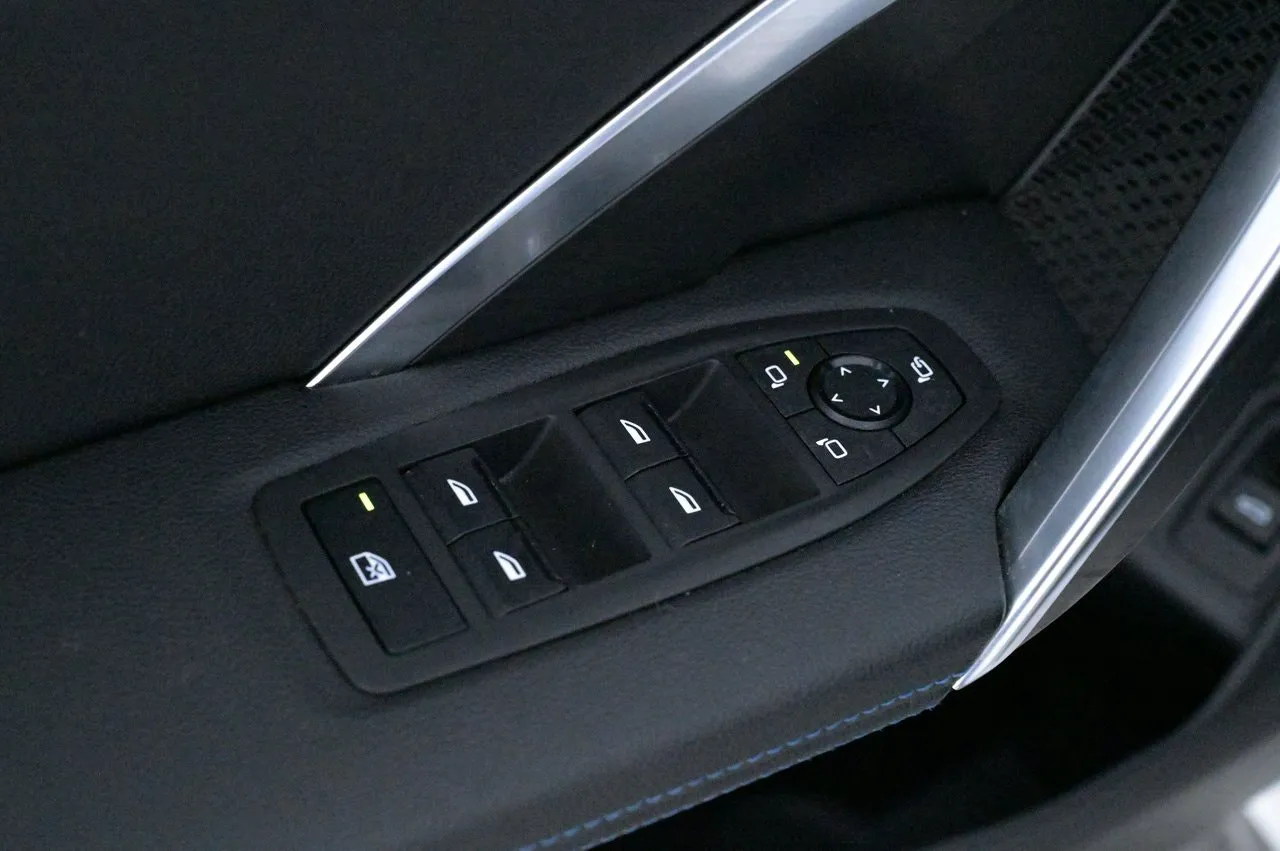 BMW iX1 bild 10