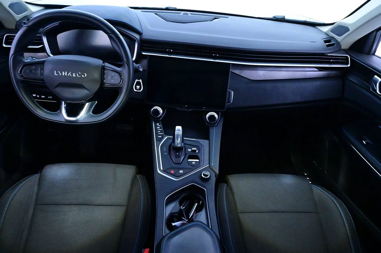 Lynk & Co 01 bild 6