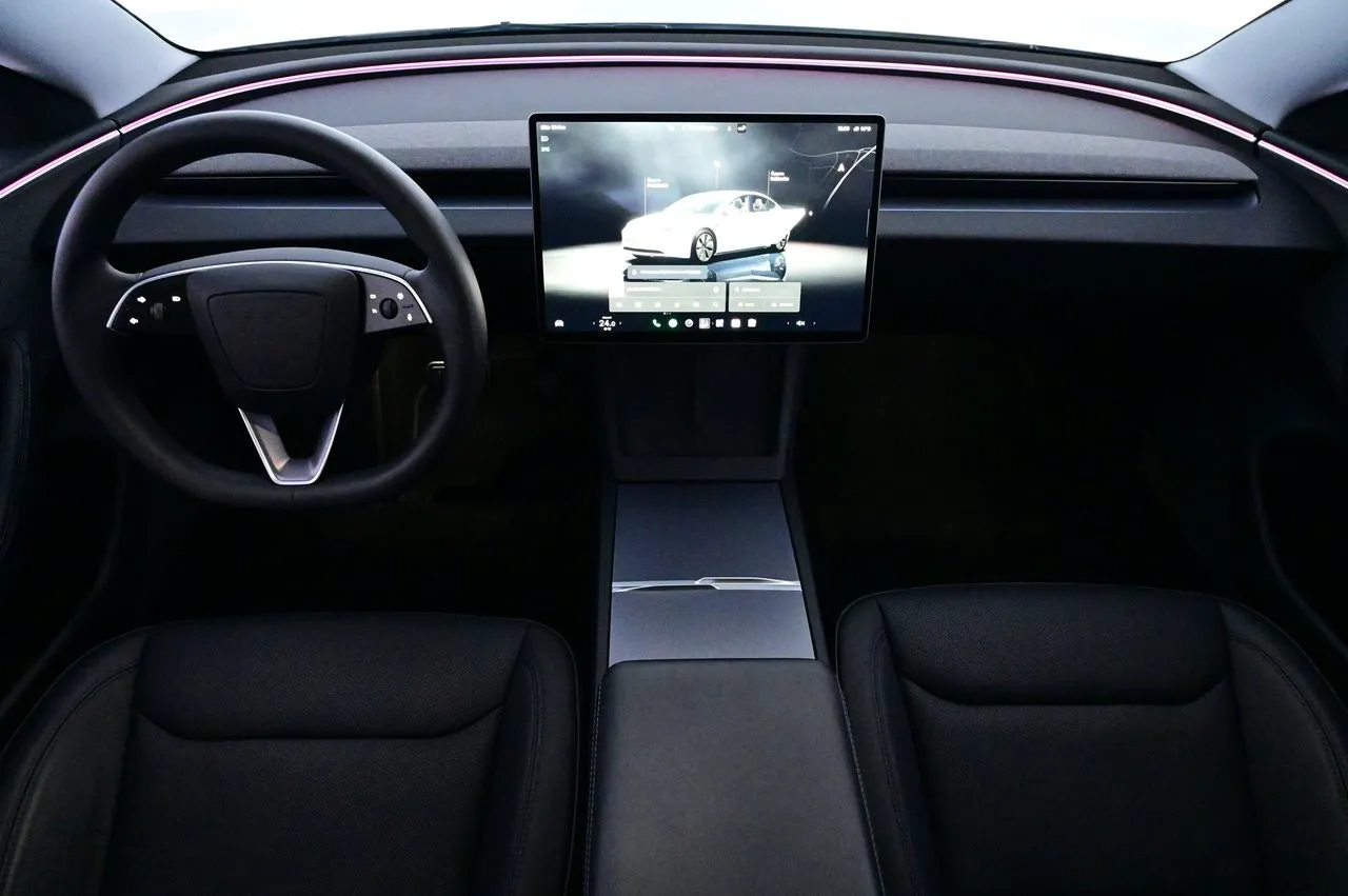 Tesla Model 3 bild 6