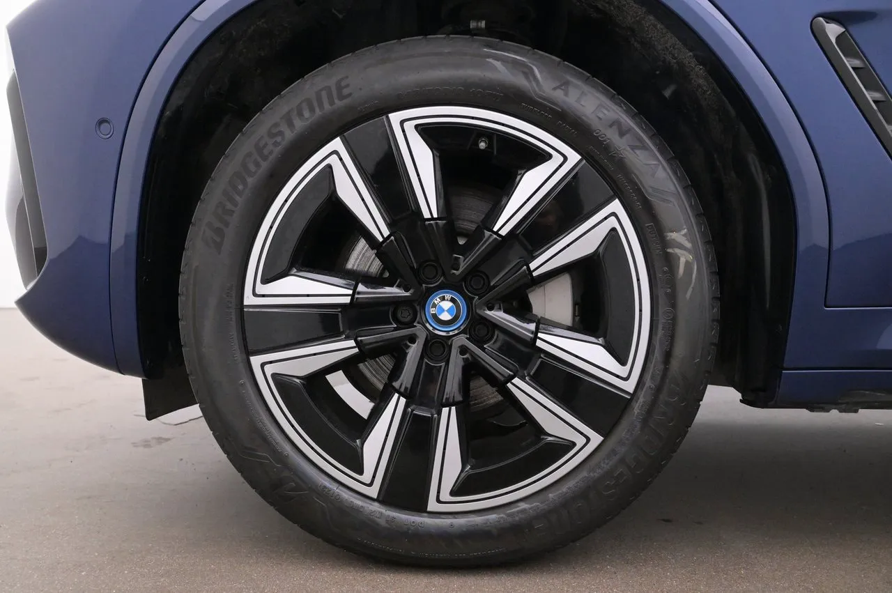 BMW iX3 bild 27
