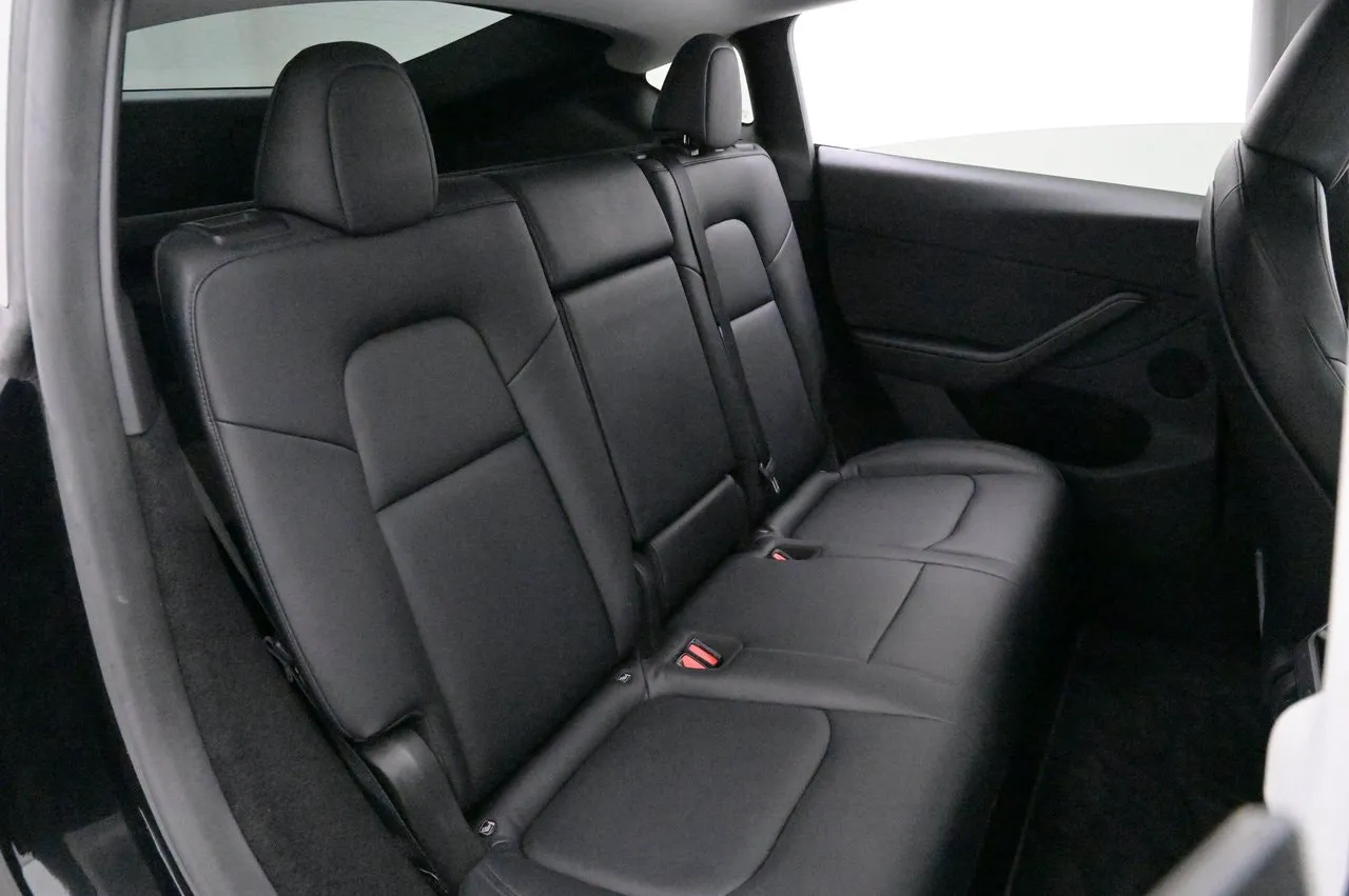 Tesla Model Y bild 21