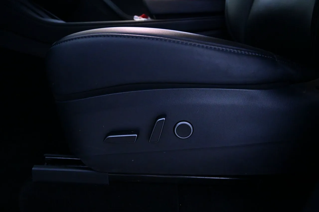 Tesla Model Y bild 11