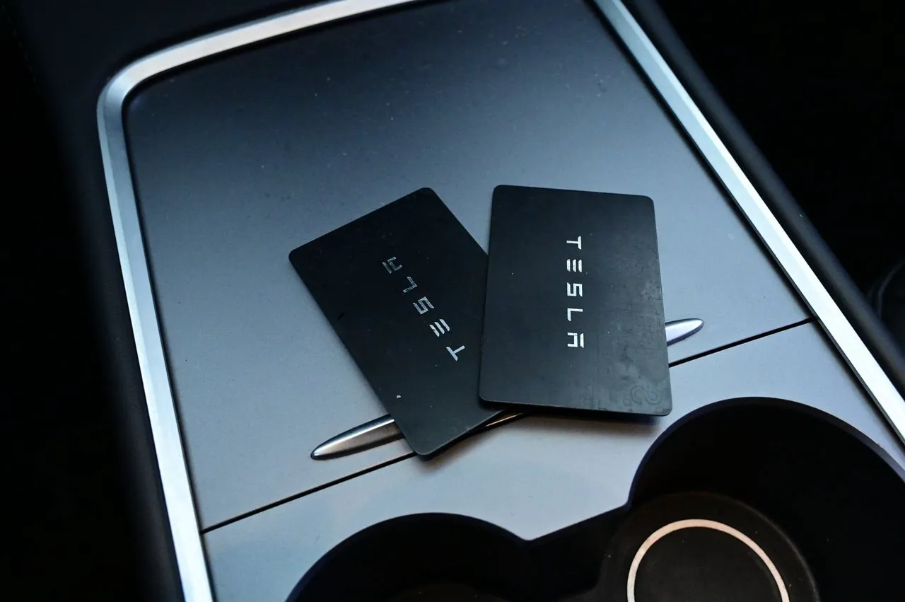 Tesla Model Y bild 23