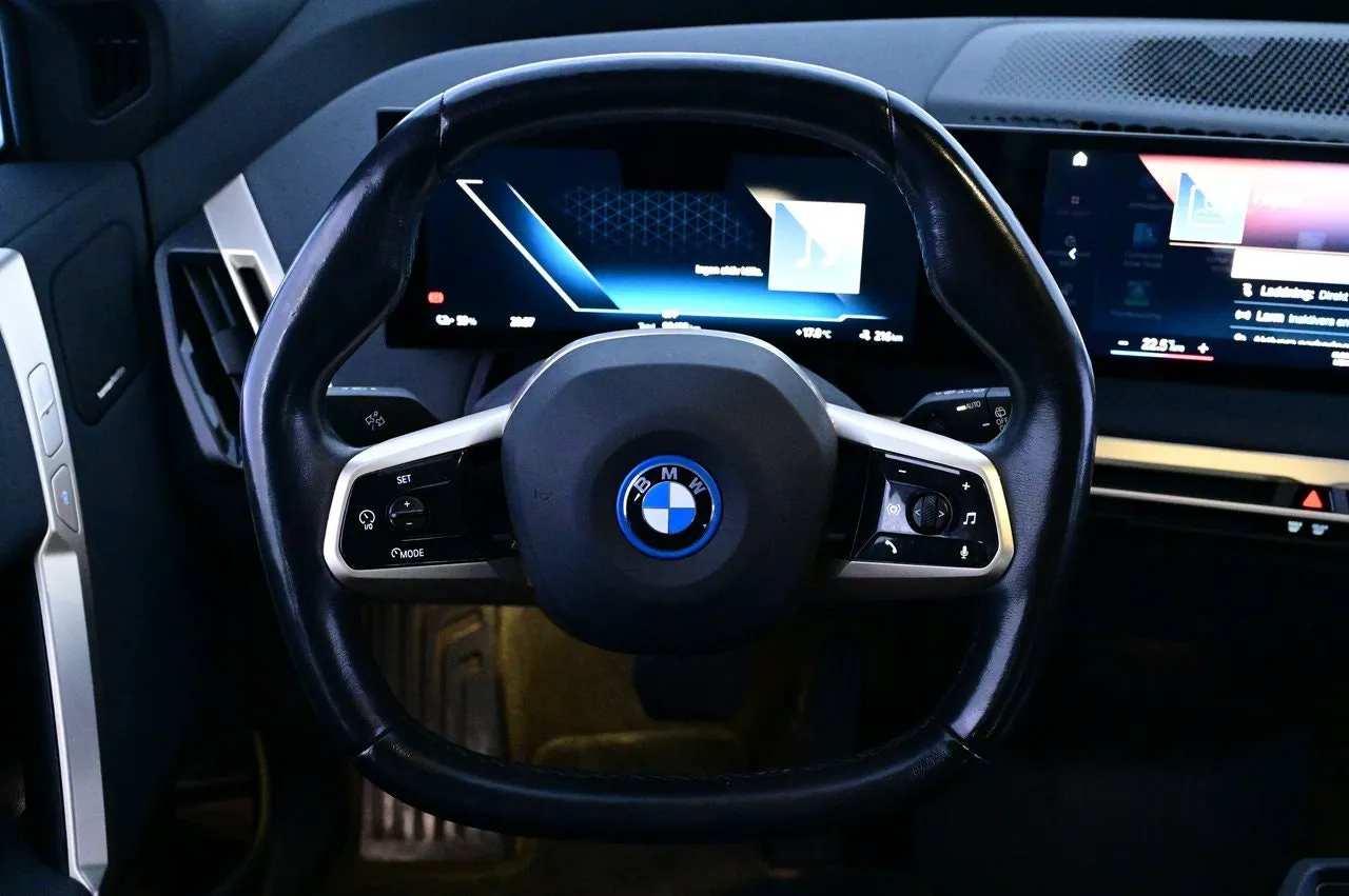BMW iX bild 7