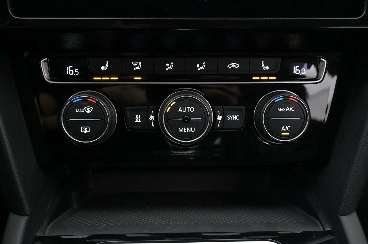Volkswagen Passat bild 18