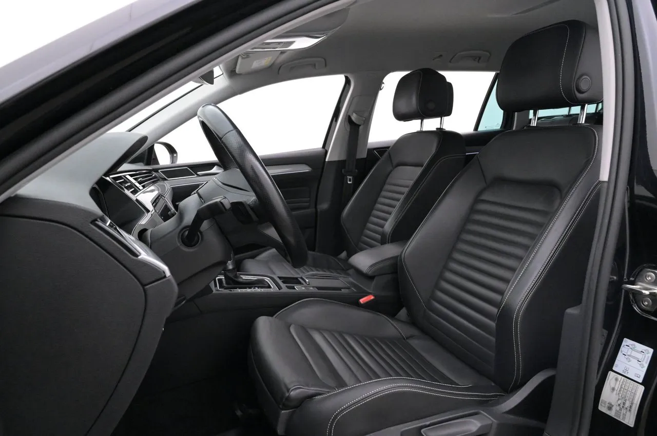 Volkswagen Passat bild 9