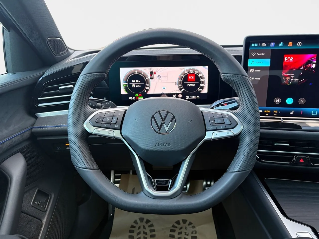 Volkswagen Passat bild 18