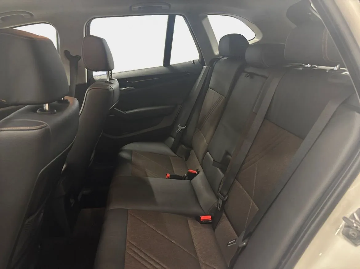 BMW X1 bild 16