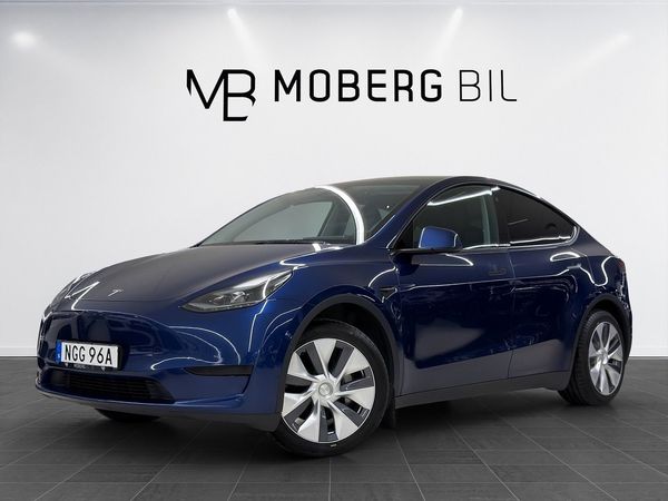 Tesla Model Y Standard Range 299hk Pano Läder B-Kamera - 2023