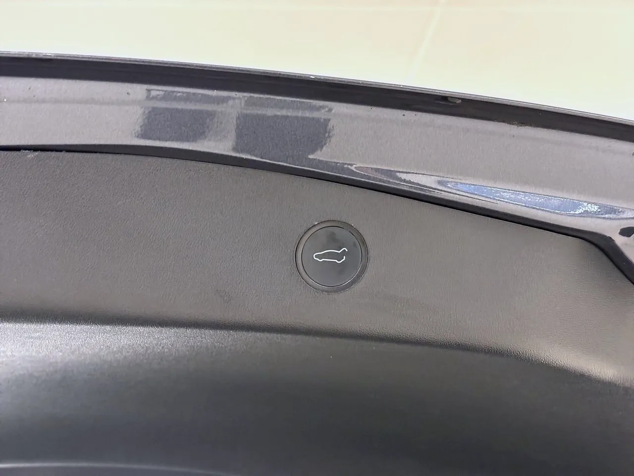 Tesla Model 3 bild 13