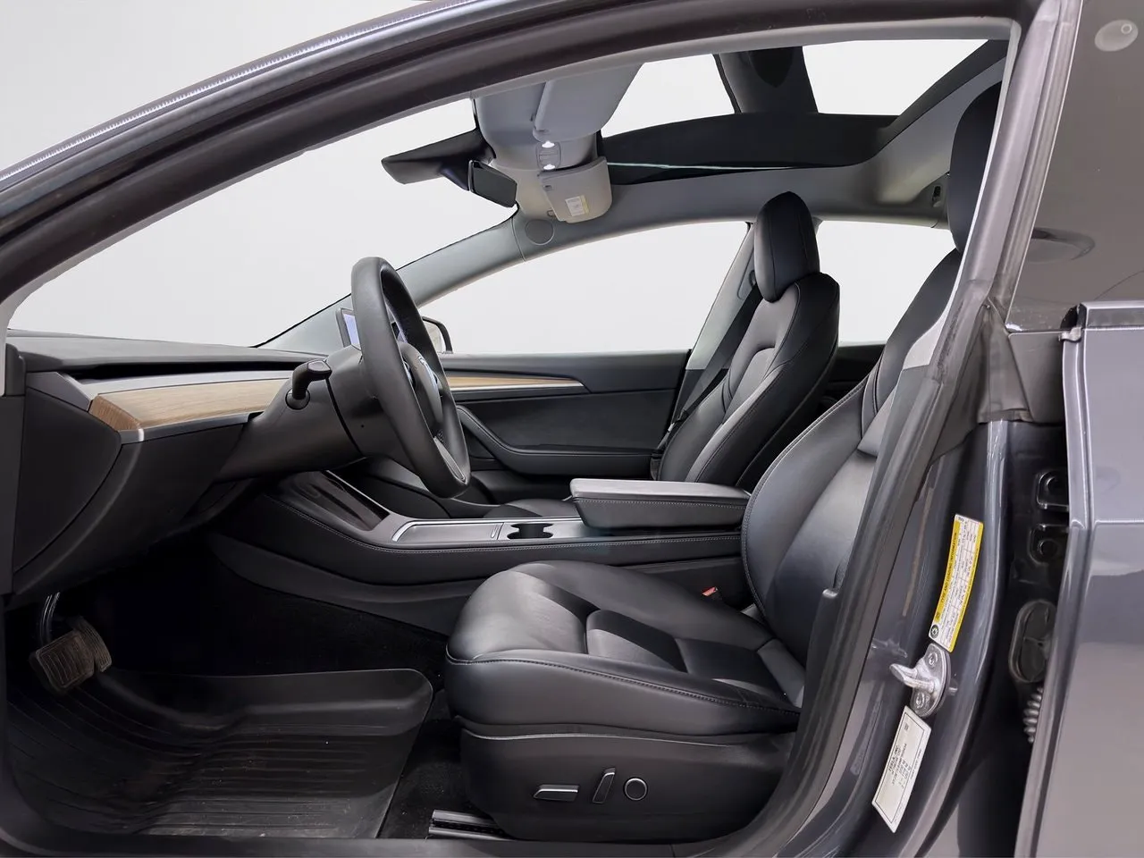 Tesla Model 3 bild 16