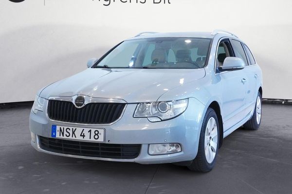 Skoda Superb Kombi 1.8 TSI 4x4 Elegance Dragkrok, Elstol | Ränta 1,9 - 2011