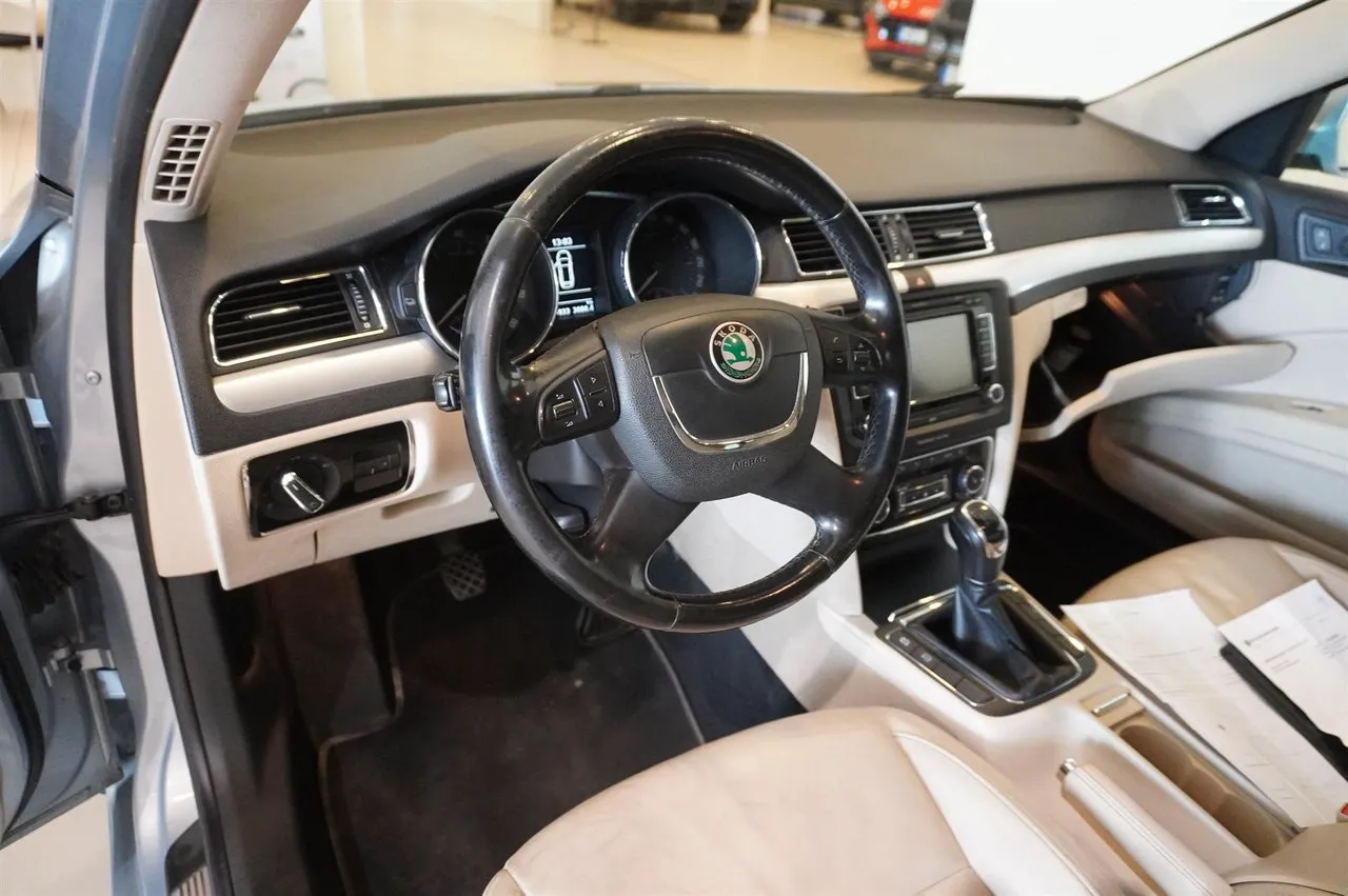 Skoda Superb bild 14