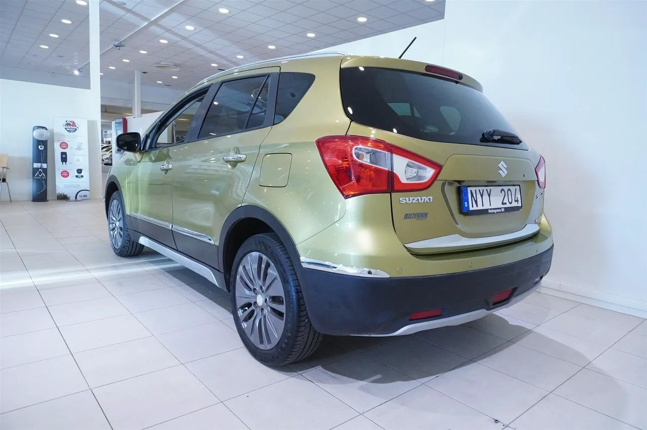 Suzuki S-CROSS bild 6