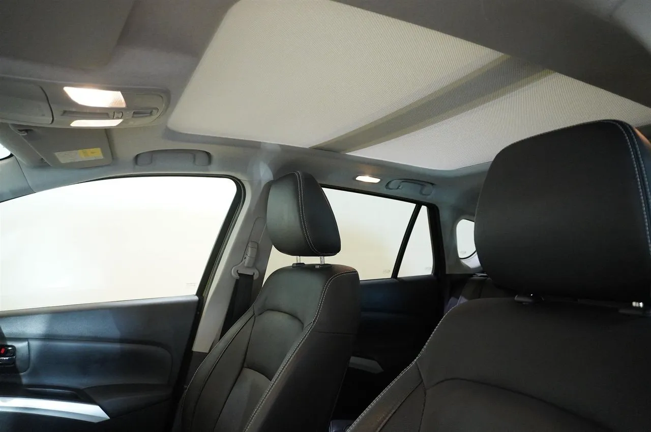 Suzuki S-CROSS bild 13