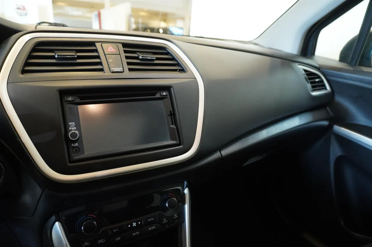 Suzuki S-CROSS bild 16