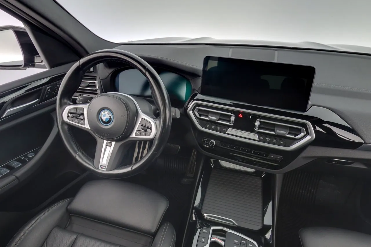 BMW iX3 bild 15