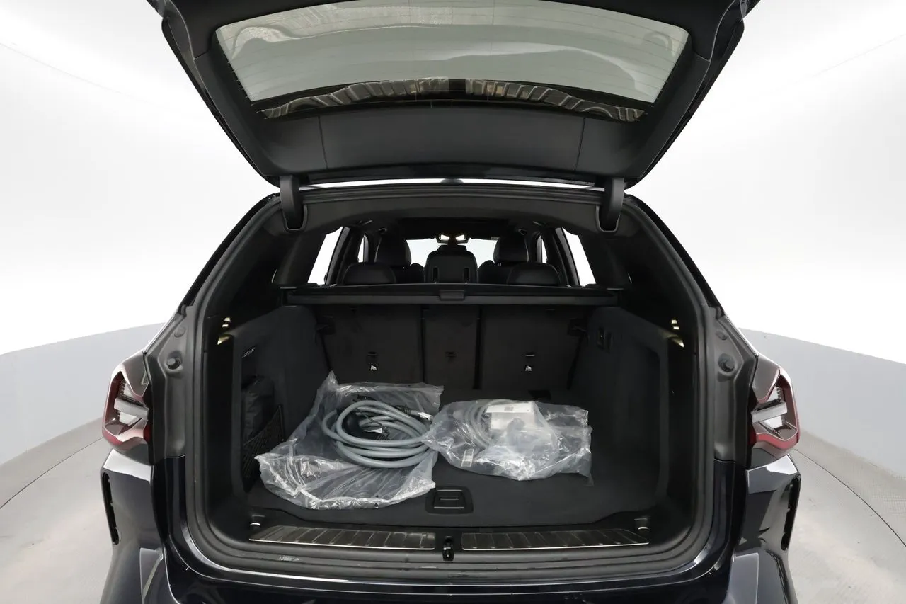 BMW iX3 bild 26