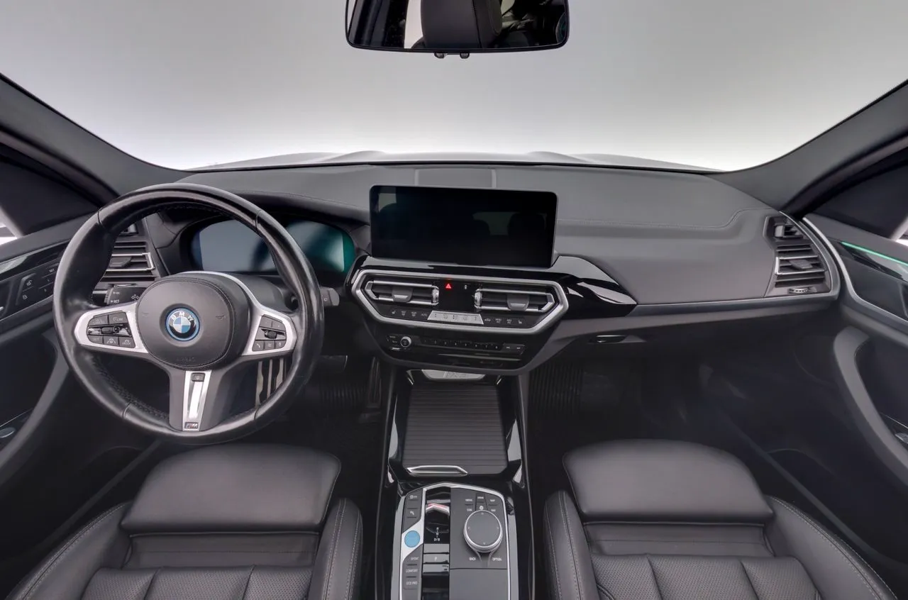 BMW iX3 bild 13