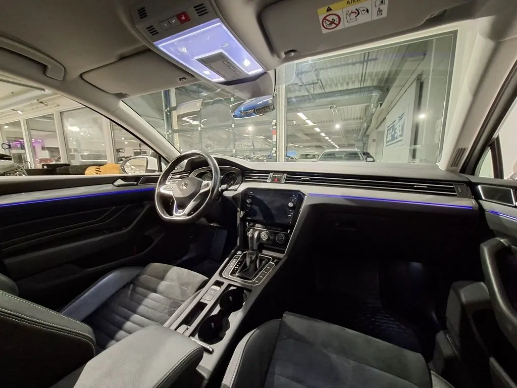 Volkswagen Passat bild 9