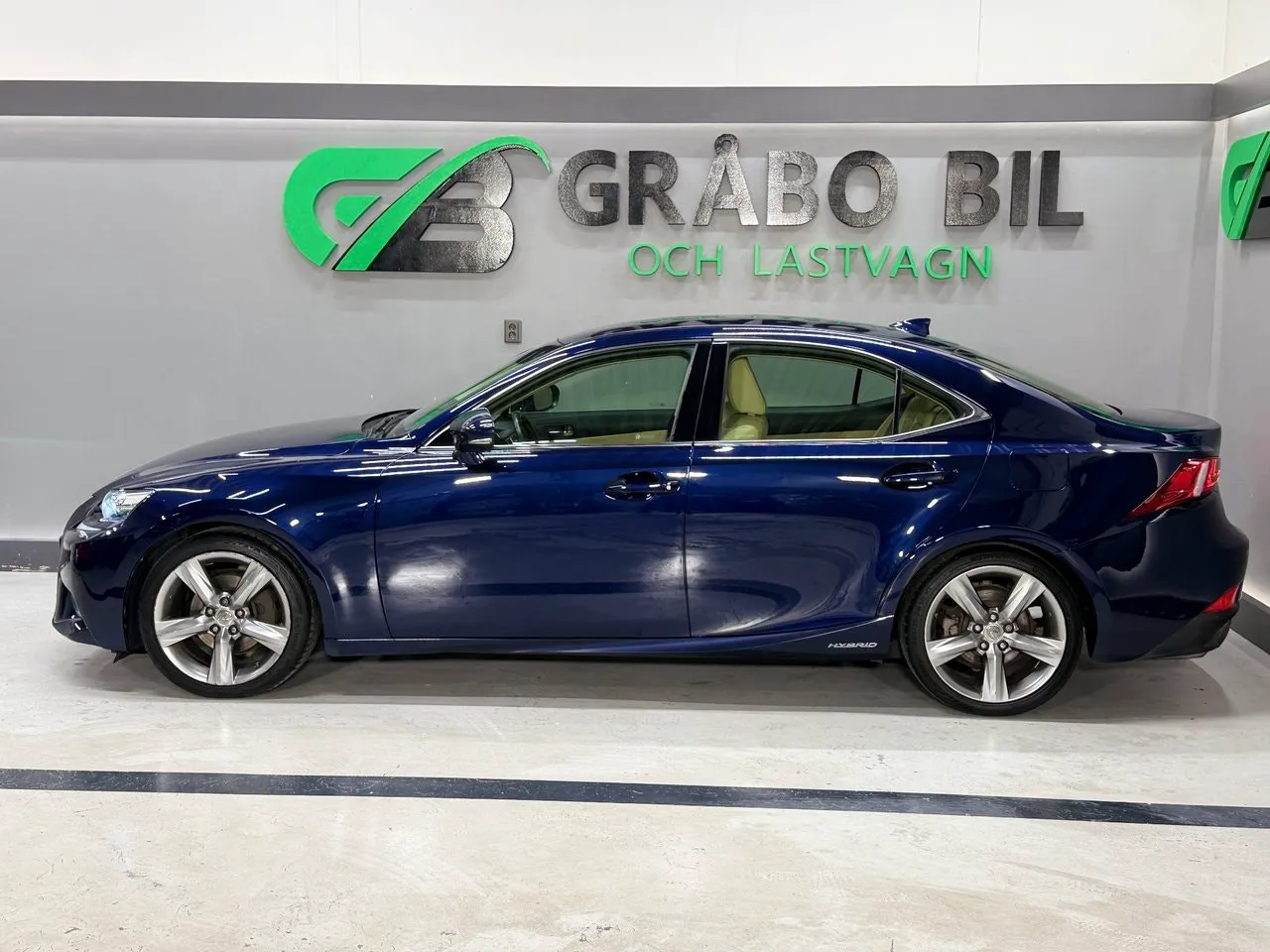Lexus IS bild 2