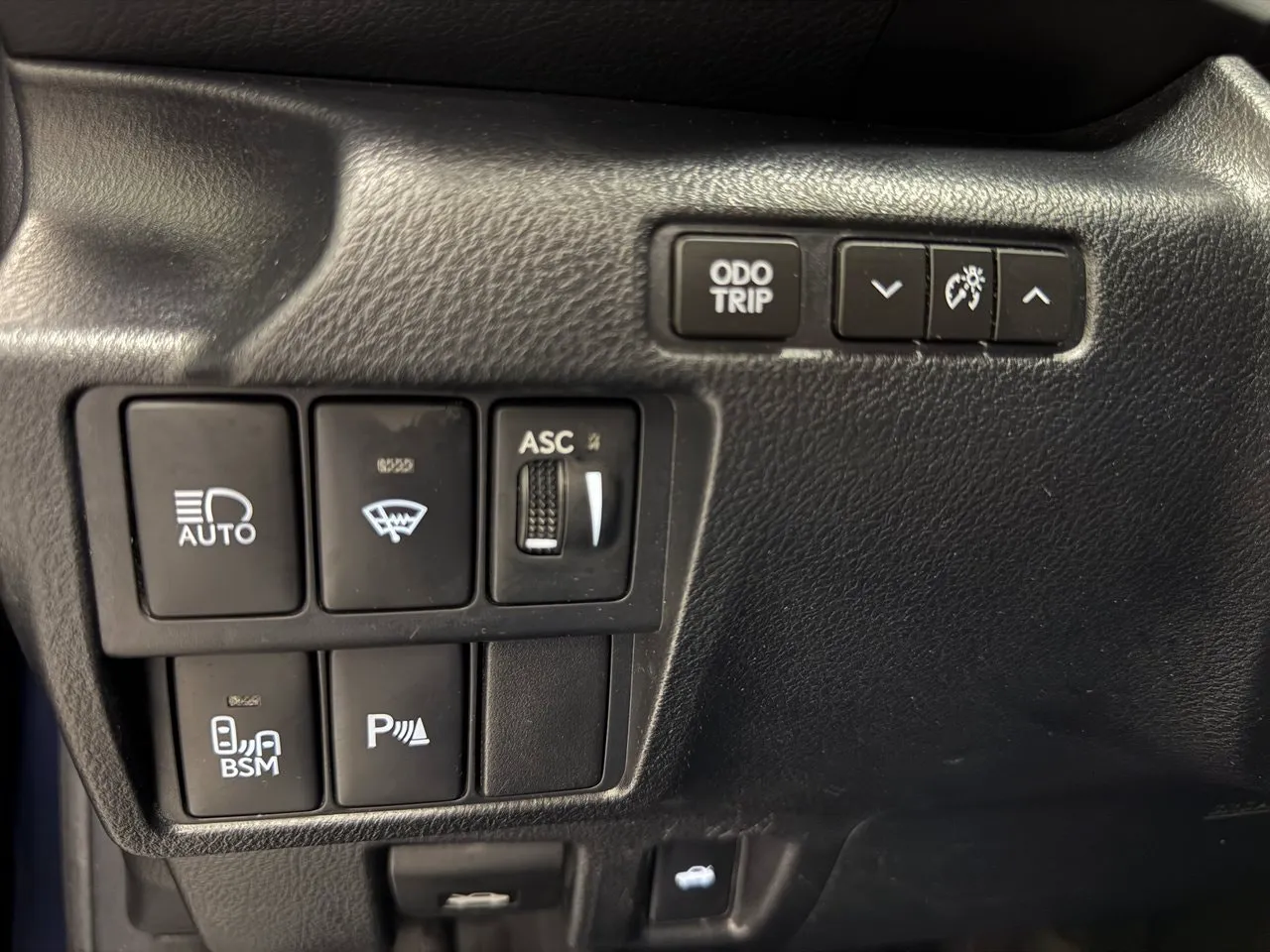 Lexus IS bild 17
