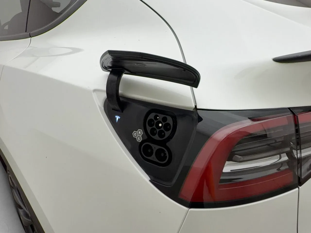 Tesla Model Y bild 13